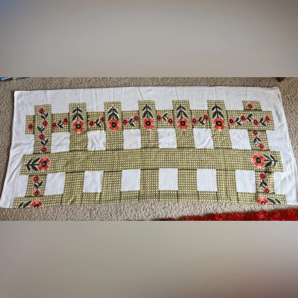 Large Vintage Orange Floral Towel - READ